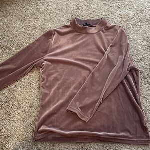 Ribbed Velvet Mock Neck Top in Dusty Rose